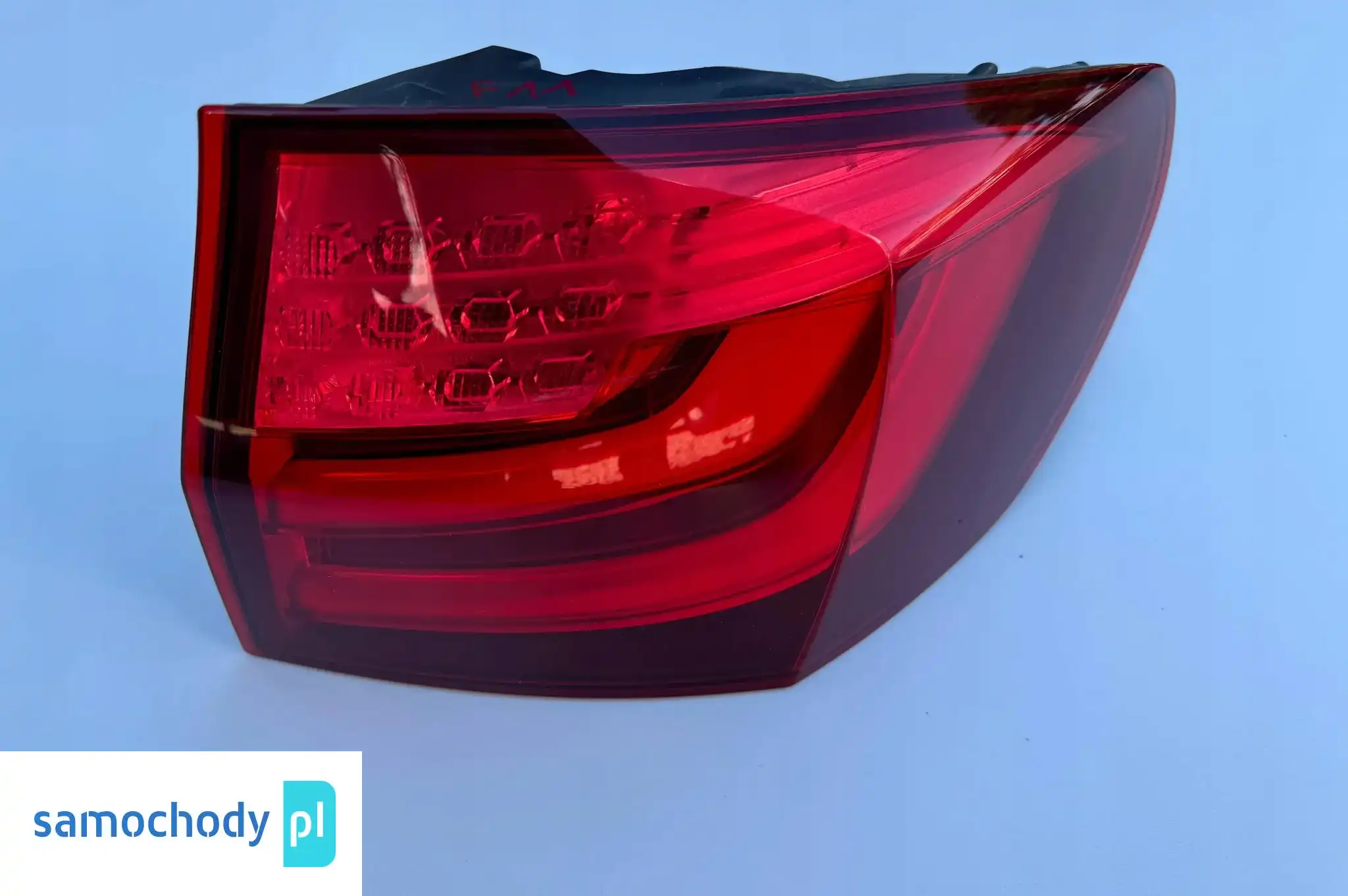 BMW F11 LAMPA PRAWY TYŁ 7203234