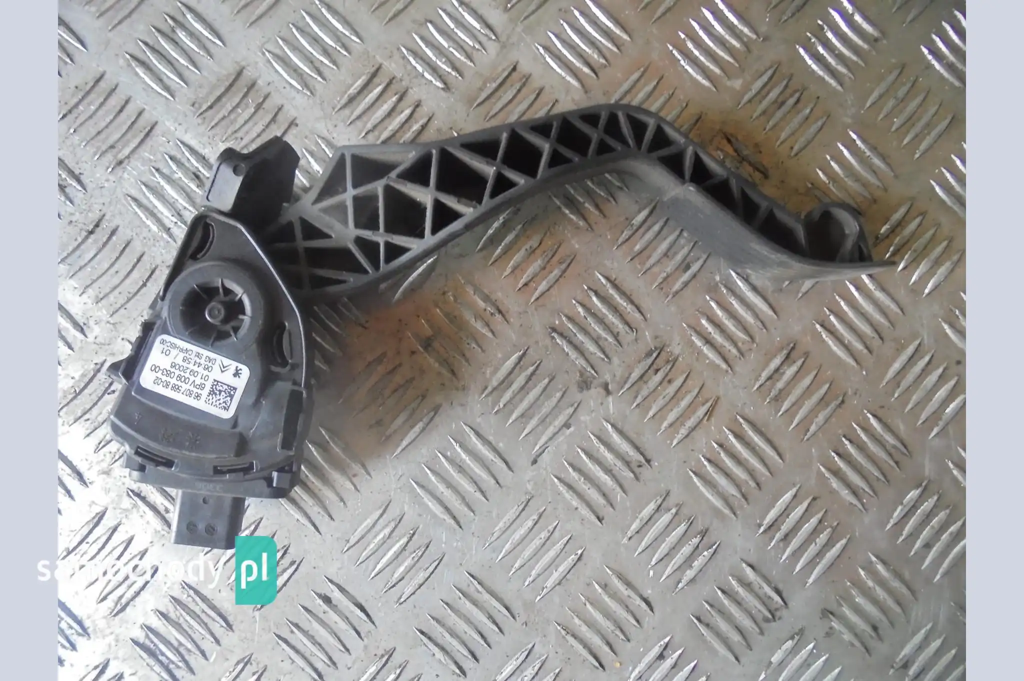 Potencjometr gazu Citroen C2 1.4  B 9680756880-02