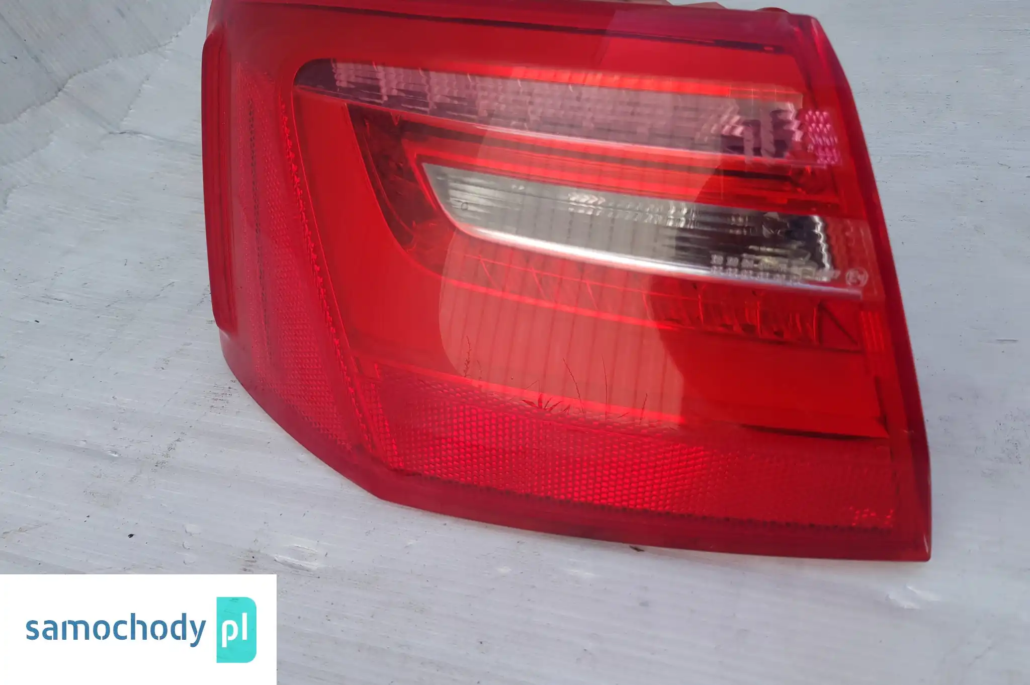 AUDI A6 C7 SEDAN LAMPA LEWA TYŁ 4G5945095A EU