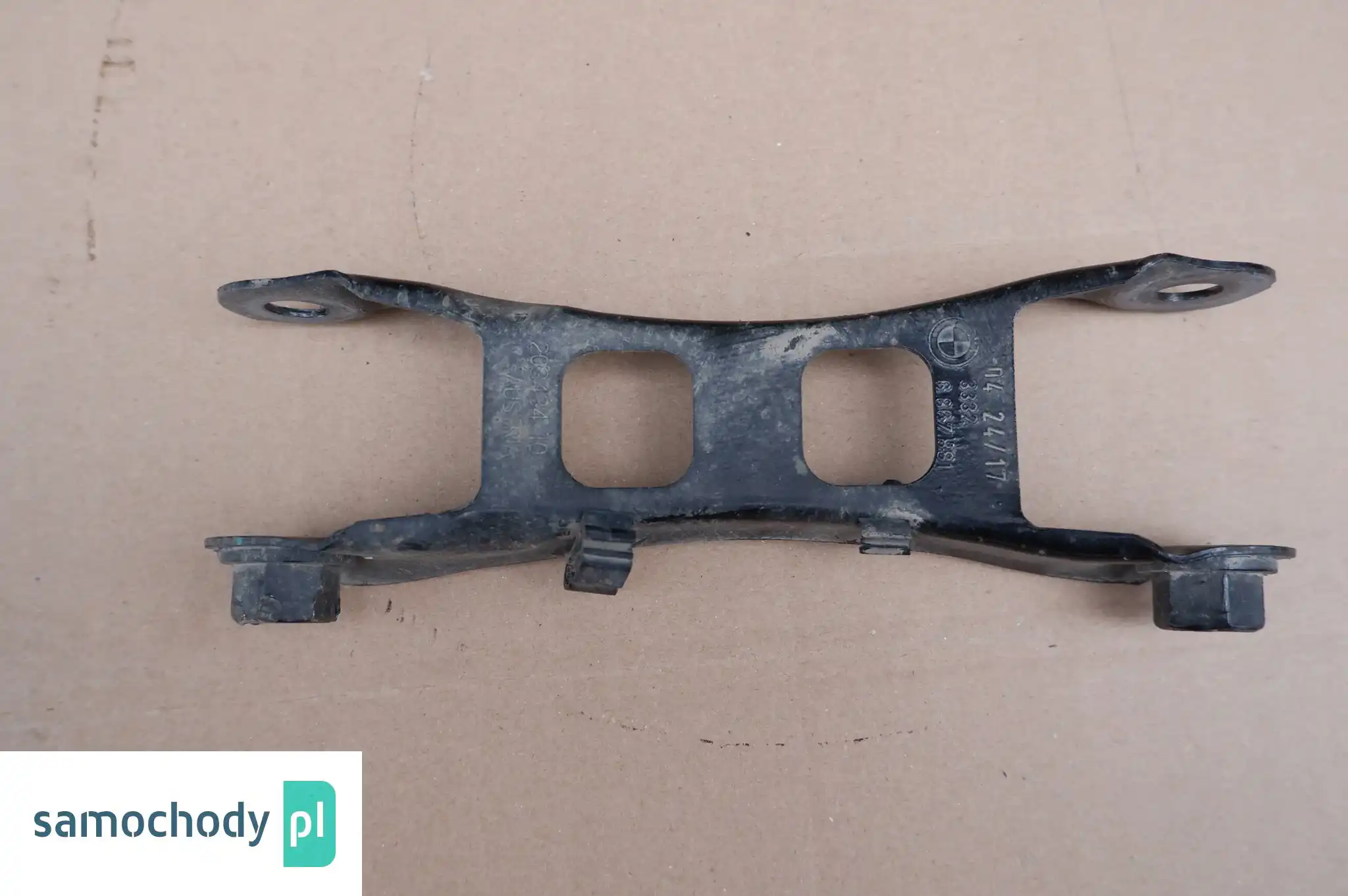 BMW I3 WAHACZ LEWY TYŁ 6867881