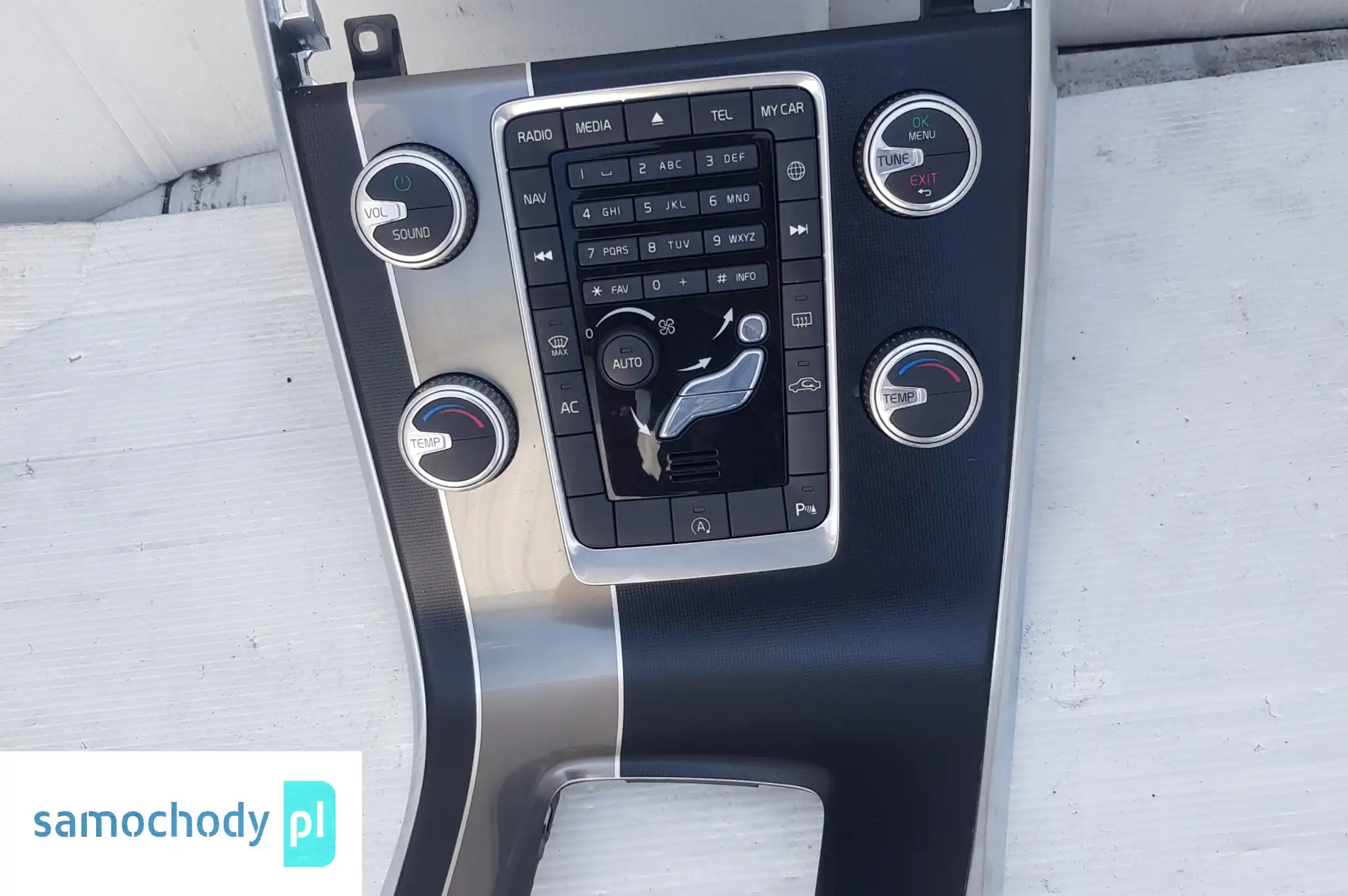 PANEL KLIMATYZACJI RADIA RAMKA 31389134 VOLVO V60 I LIFT S60 II