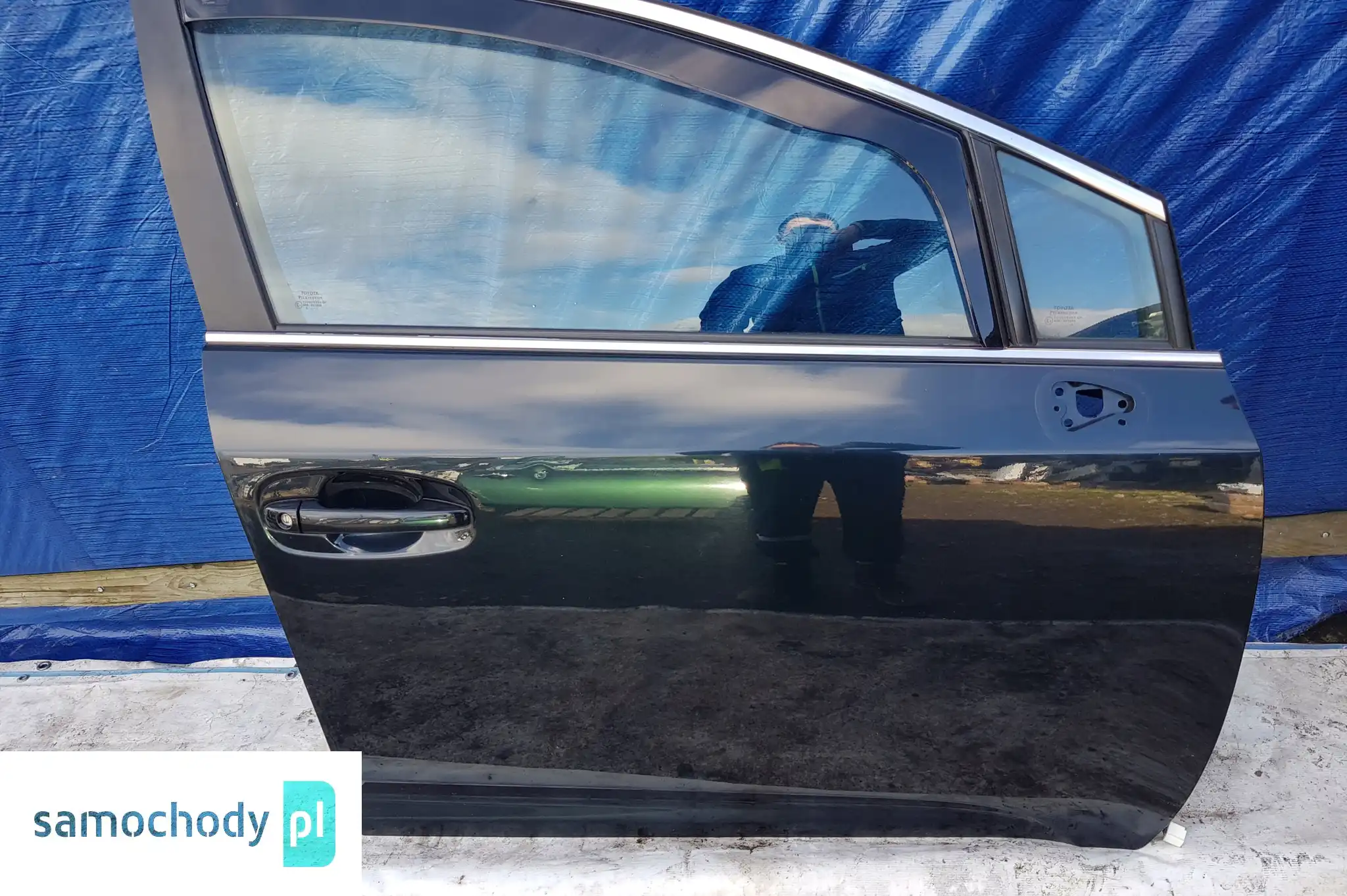 Toyota Avensis T27 LIFT T29 DRZWI PRAWY PRZÓD W KOLOR
