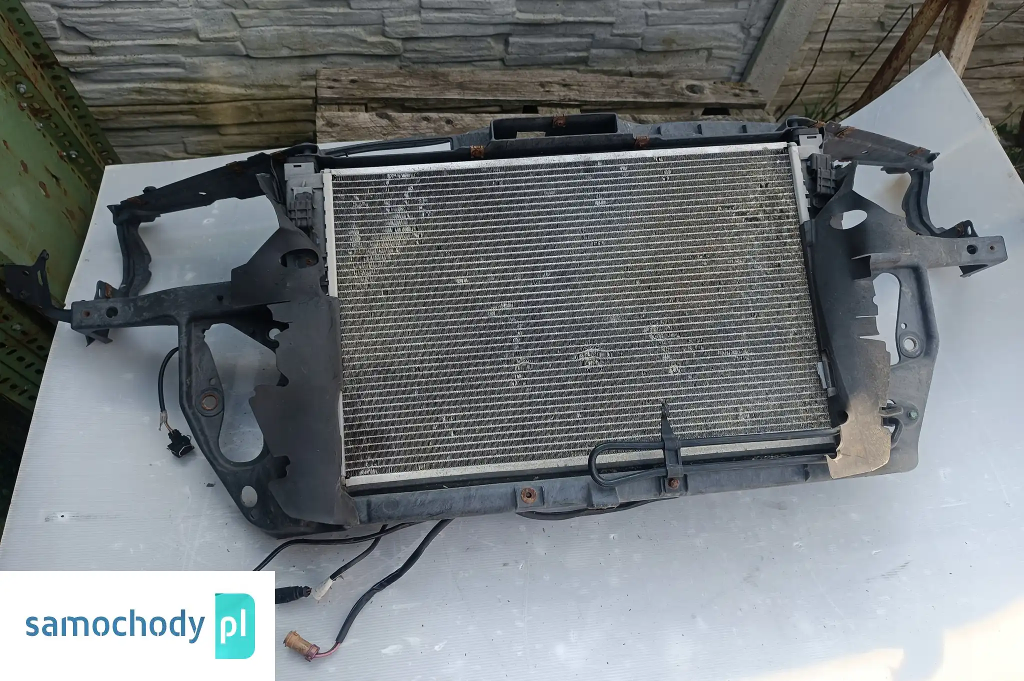 VW PASSAT B5 2.5 TDI PAS PRZEDNI CHŁODNICE LAMPY
