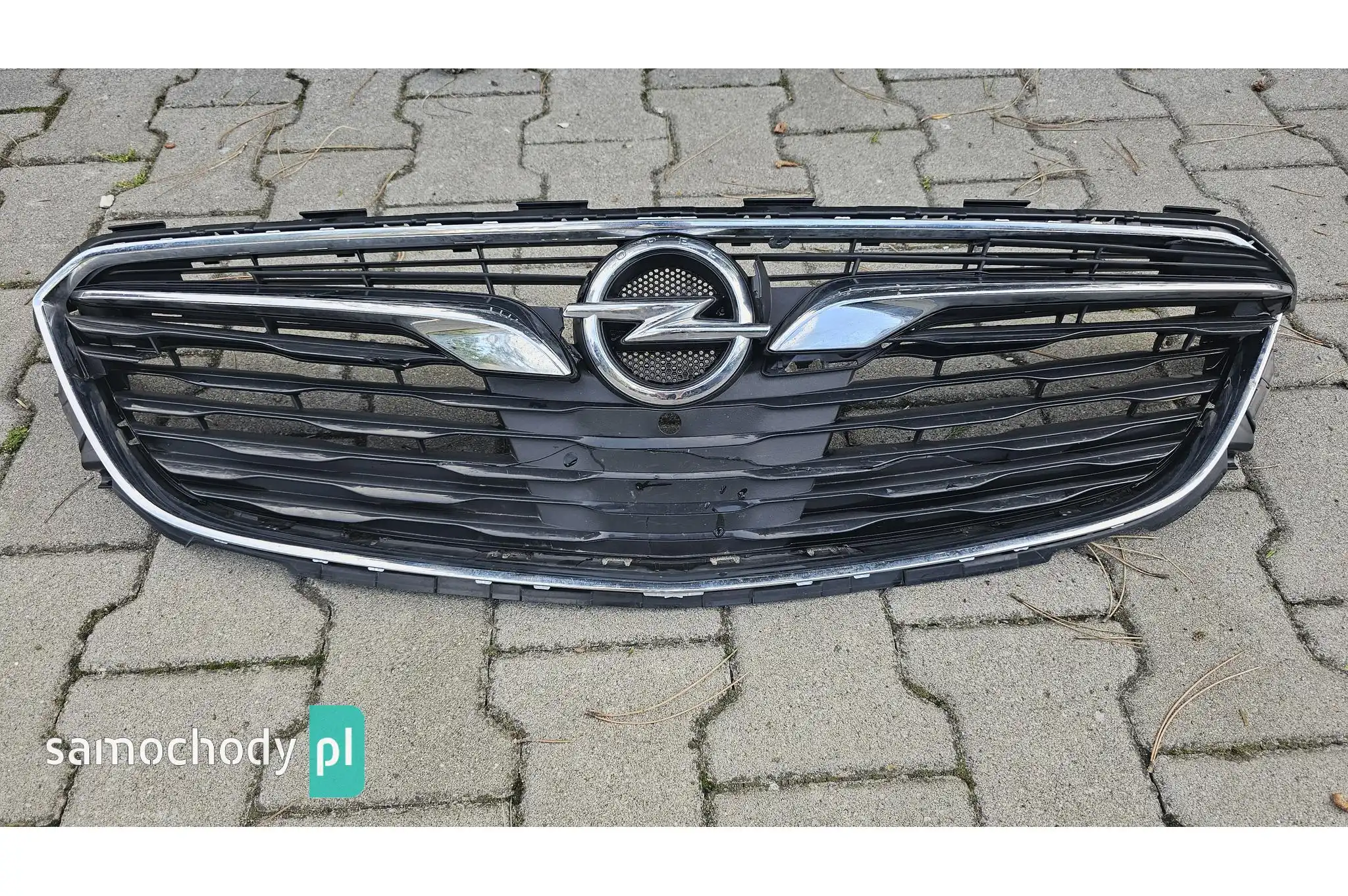 Emblemat logo Atrapa Grill OPEL INSIGNIA B od 2017-2024r.