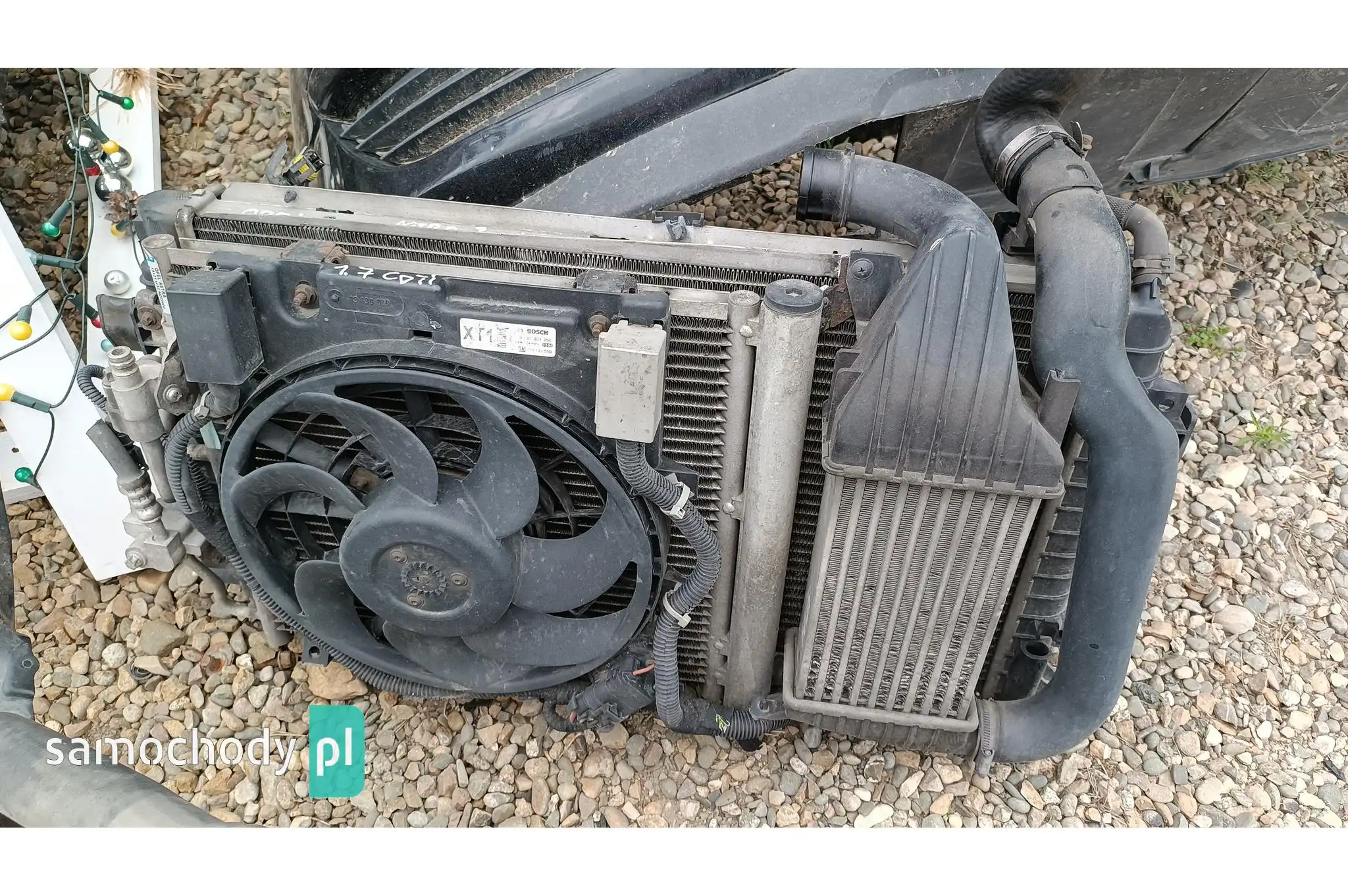 Chłodnica pas przedni intercooler klimatyzacj wody Opel Astra H 1.7