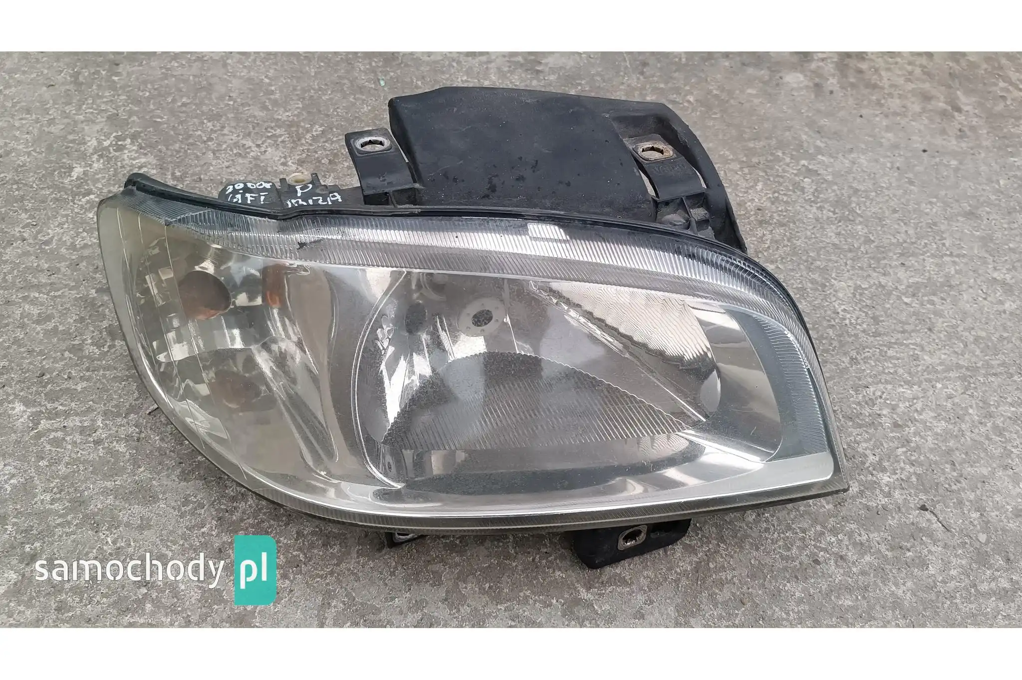 Lampa prawa przednia Seat Ibiza 2 II lift