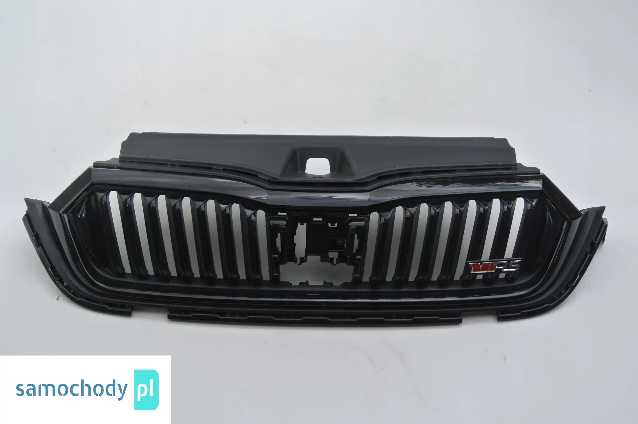 OCTAVIA IV RS ATRAPA GRILL 5E3807723