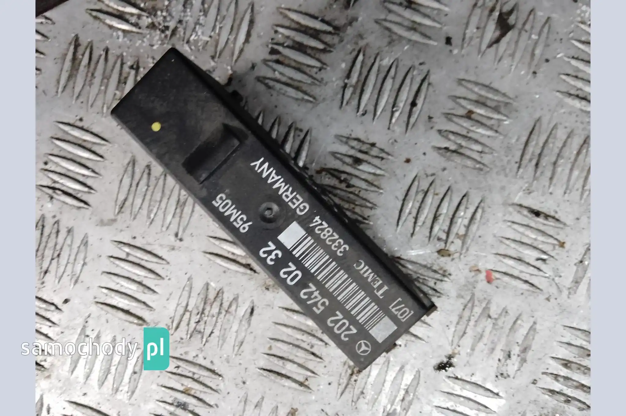 Sterownik moduł świateł Mercedes W202 2025420232