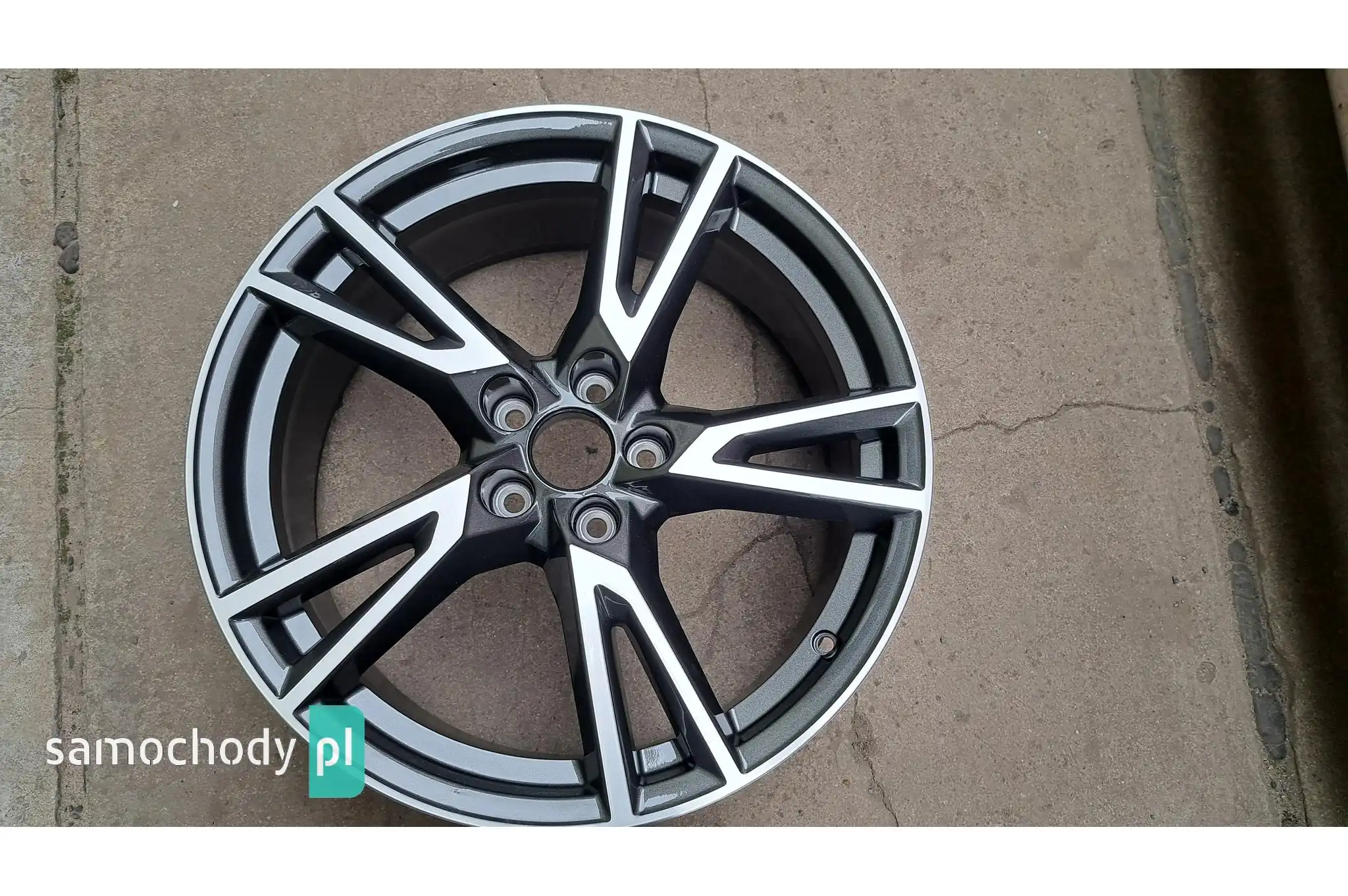 19 Audi Q5 Felga Nowa