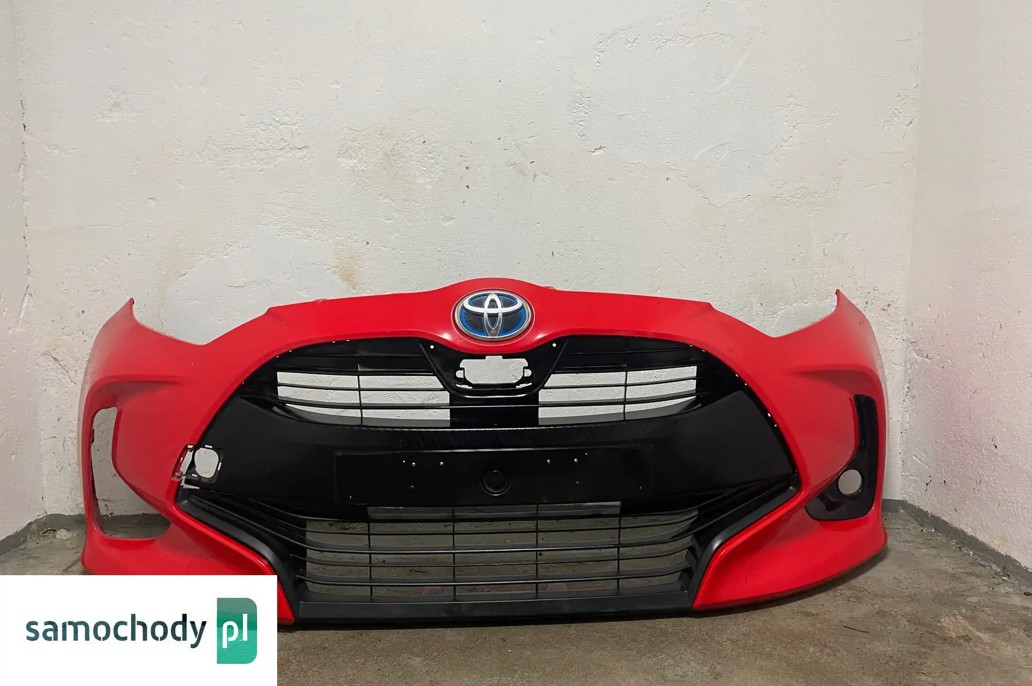 Zderzak przód Toyota Yaris IV 2019-