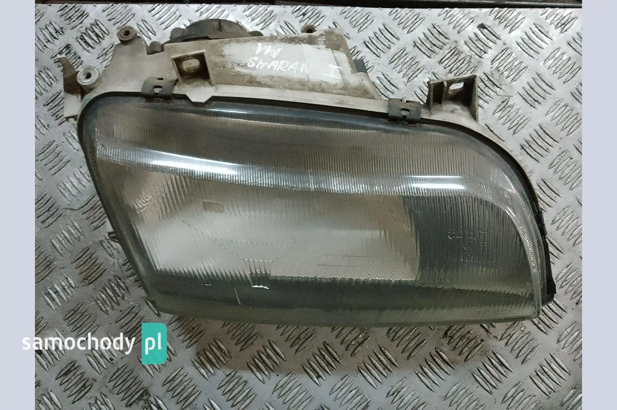 Lampa prawa przednia przód VW Sharan Mk1