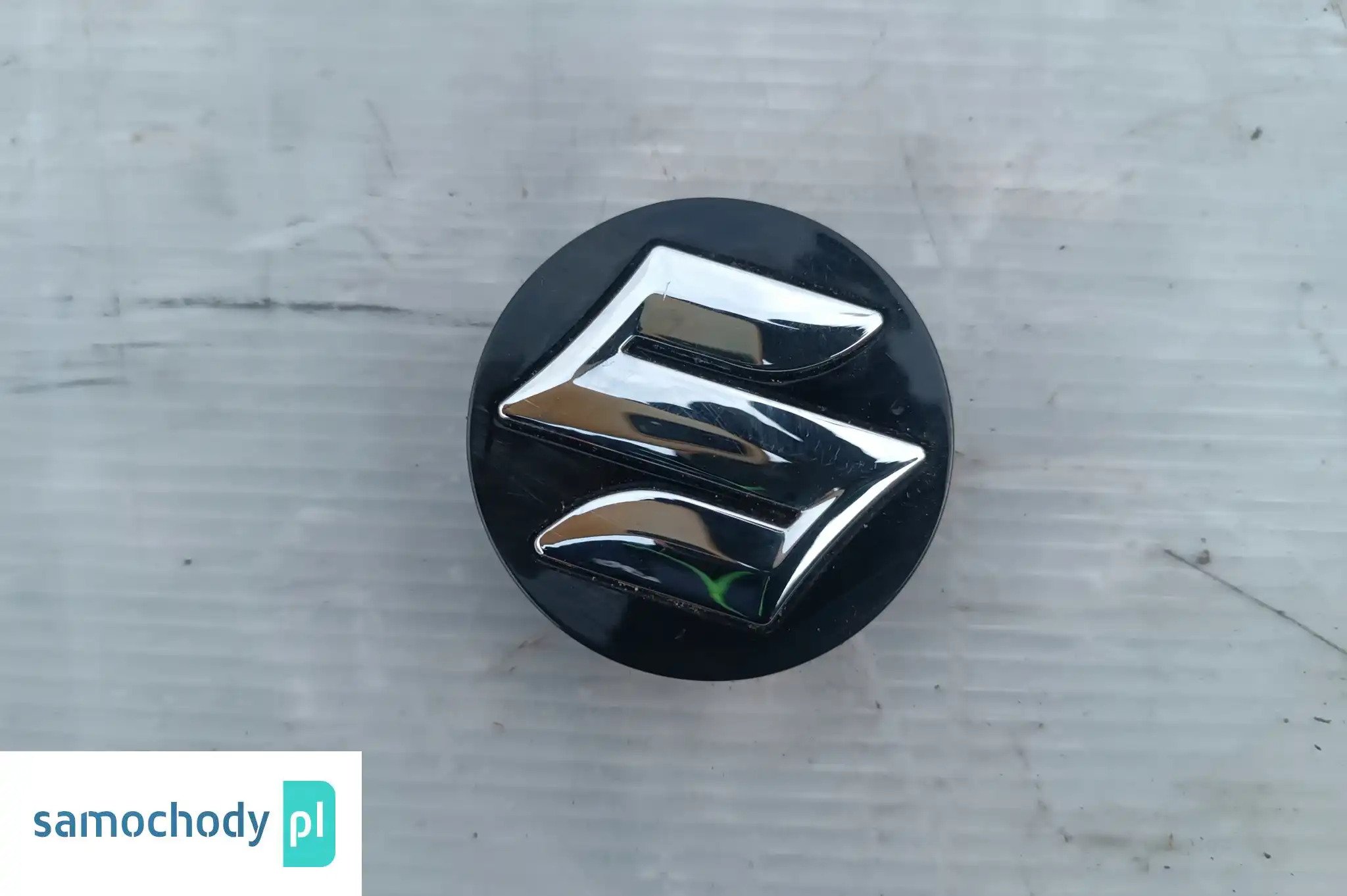 SUZUKI DEKIELEK KAPSEL FELG 63252-51K10