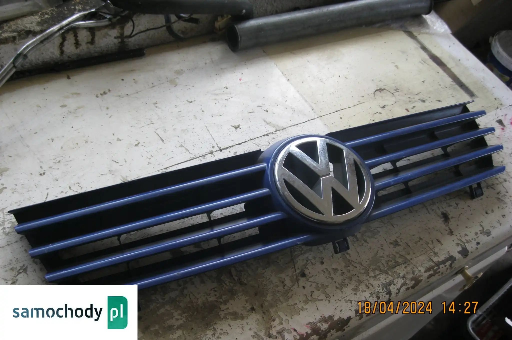 Volkswagen OE 6N0853653C polo 6n2 grill