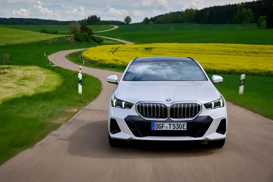 BMW Serii 5 Touring (G61)