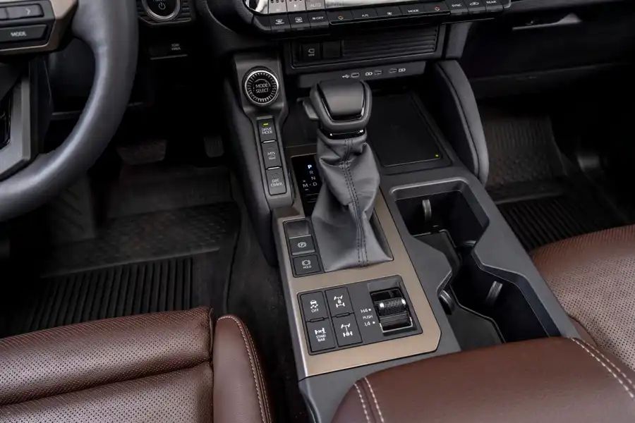 Toyota Land Cruiser 250