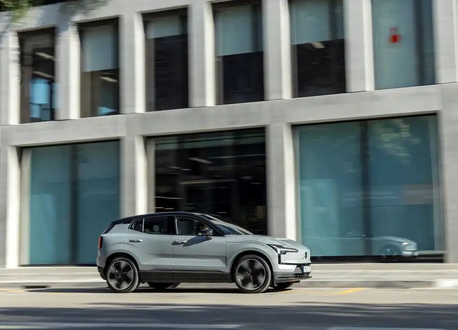 Volvo EX30