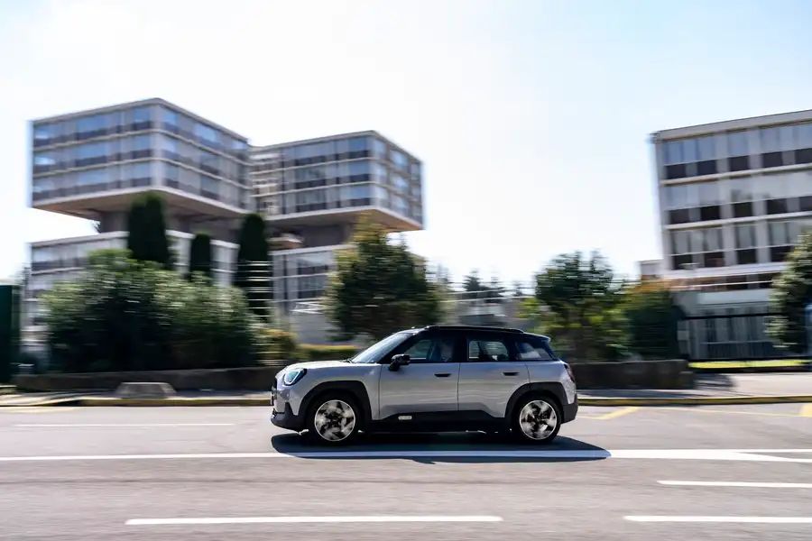 Mini Aceman Electric