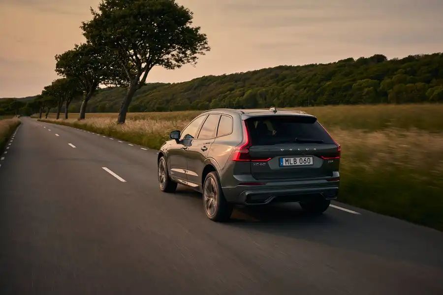 Volvo XC60 2025
