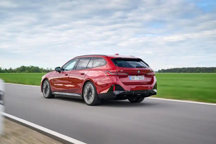 BMW i5 Touring