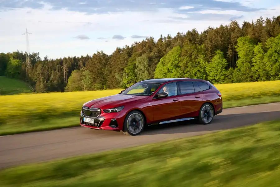 BMW i5 Touring