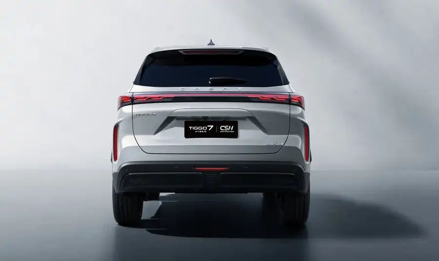 Nowy Chery Tiggo 7 HEV